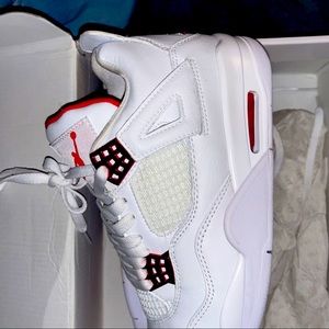 Jordan 4 Retro Red Metallic